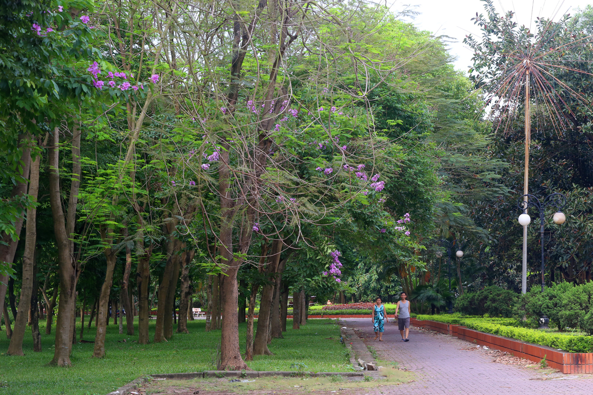 Công viên trong khu đô thị Linh Đàm