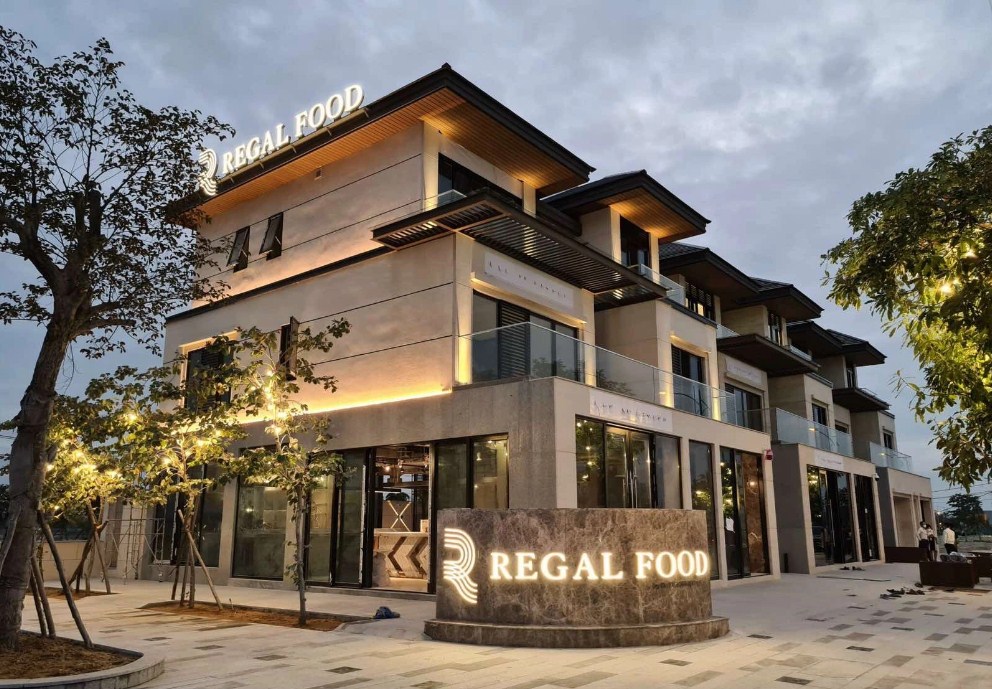 Khu ẩm thực Regal Food