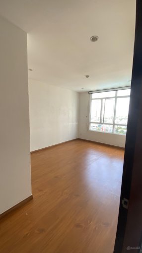 Cần Cho Thuê Chcc Giai Việt 854 Tạ Quang Bửu, P5 Q. 8, S78M2, 2Pn, View Hồ Bơi, Có 2 Máy Lạnh, Rèm