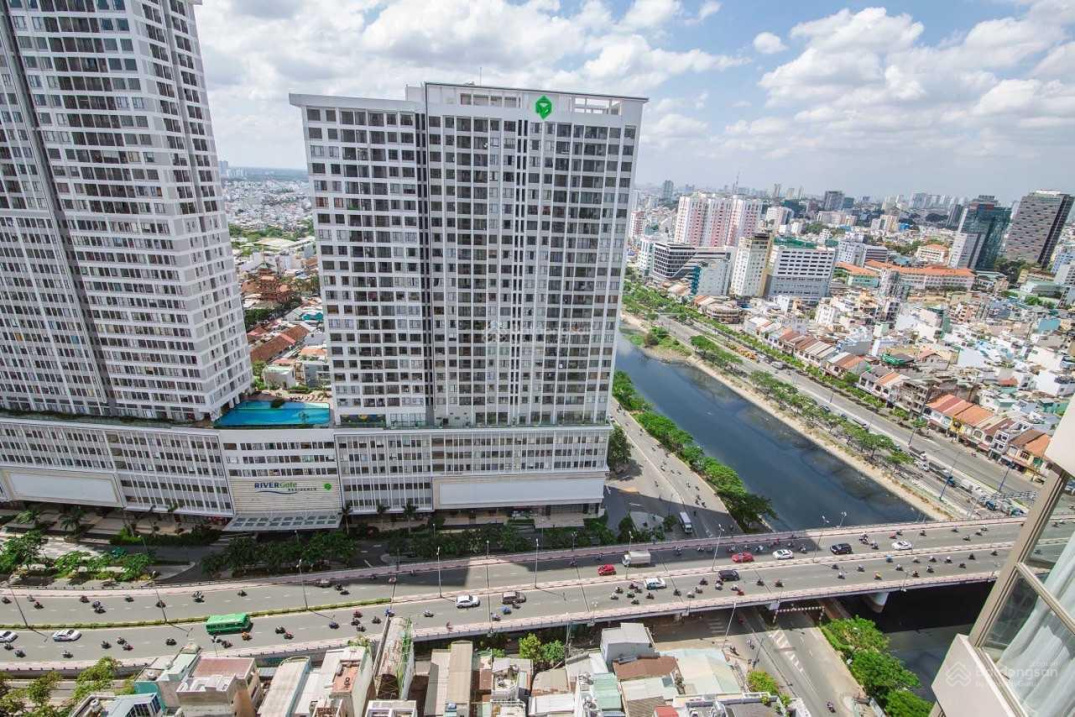 Hot! Bán Gấp Căn Hộ Millennium Đẳng Cấp 1Pn View Sông Tầng Cao Chỉ 4,040 Tỷ. Lh 0909 008 *** Em Nhật