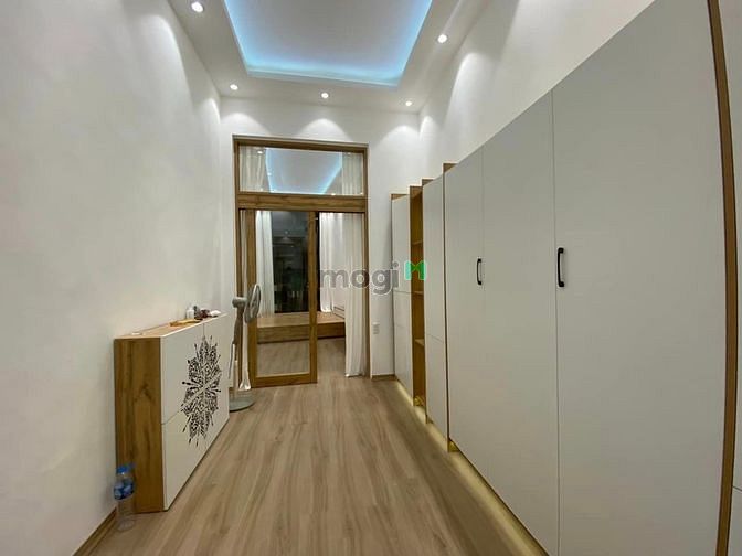 Bán Gấp Chtt (Tầng 2) Phố Nghĩa Tân - Cg Giá 2.39 Tỷ, 70M2 (Sổ 54M)