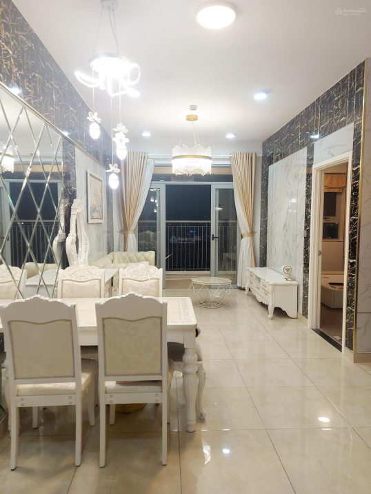 Cho Thuê Căn Hộ 2Pn Luxgarden, Nội Thất, Sân Vườn. Giá 9Tr/Th. Lh: 0978 272 ***Zalo)