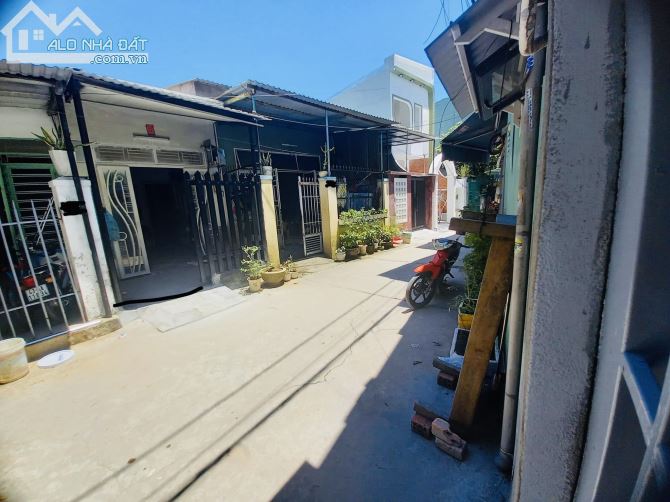 Nhà Hai Mặt Kiệt Trần Xuân Lê -Kiệt Thông Tứ Phía - Gần Công An Q. Thanh Khê - Dt: 65M2 -
