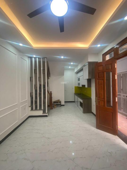 Nhà Mới Xây Thông Thoáng Ở Ngọc Trục, Đại Mỗ 5 Tầng 35M2 Chỉ 3,05 Tỷ Gần Chợ, Ô Tô Đỗ Cách 15M.