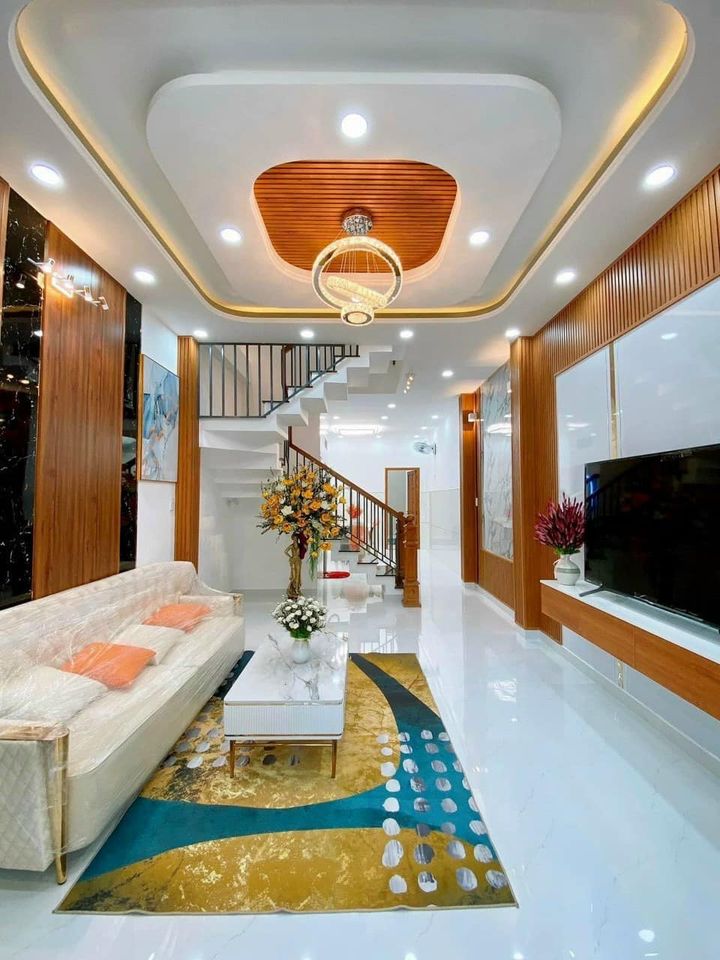 Bán nhà đẹp đường Lý Thánh Tông, Tân Phú, 46m2, 4x12, 2 tầng, 2PN, giá 1.43tỷ
