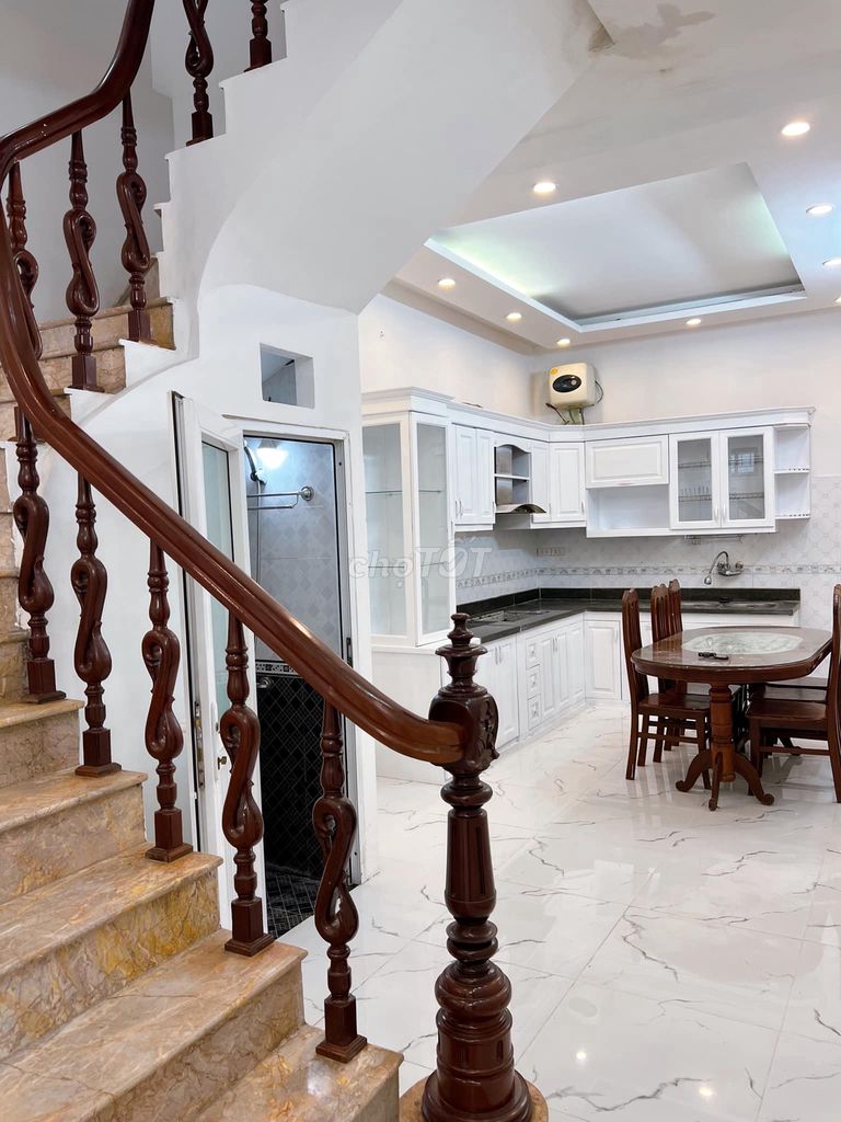 3548125 ảnh đại diện 1