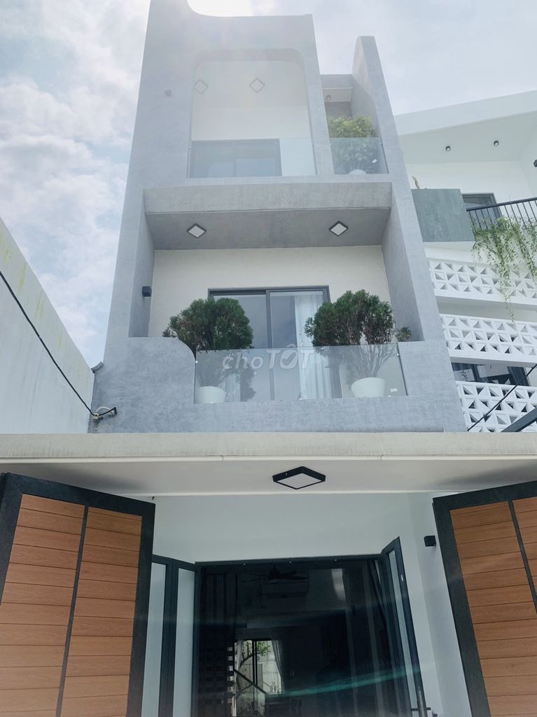 3573978 ảnh đại diện 1