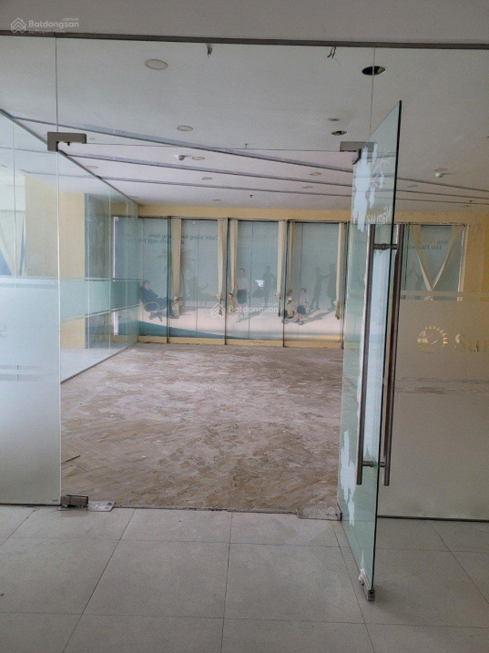 Cho Thuê 435M2 Tại Tầng 2 Tòa Nhà Vinh Plaza, Số 3 Mai Hắc Đế, Tp Vinh, Giá Chỉ 130.000Đ/M2/Th