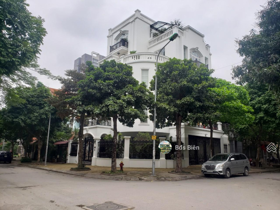Chính Chủ Cho Thuê Biệt Thự Kđt Yên Hòa, 250M2, Mt 16M, 4 Tầng 1 Hầm Rộng Đẹp Làm Vp, Ở 0989 031 ***