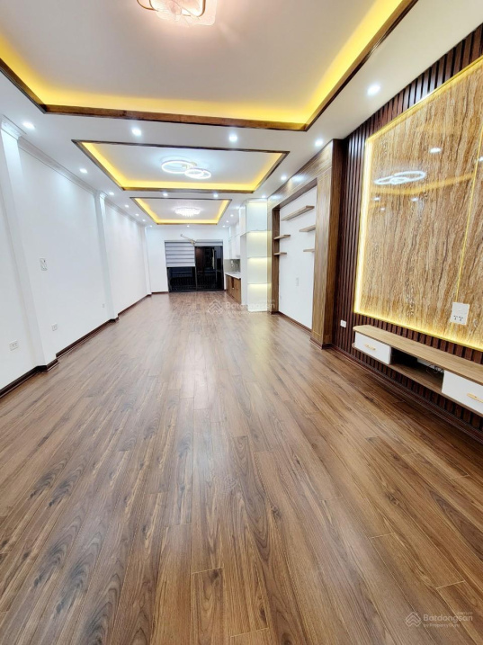 Bán Nhà Phân Lô Vỉa Hè Ngõ 281 Tam Trinh Dt 70M2, Xây 6 Tầng Mt: 4.5M, Thang Máy, Ô Tô Kinh Doanh