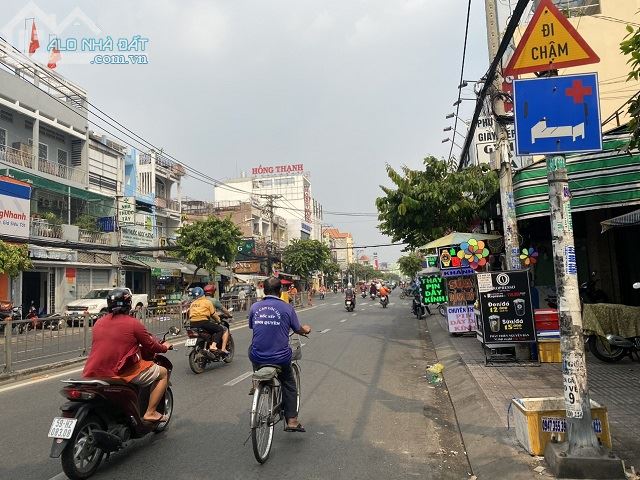 Nhà 112M2 Btct 3 Tầng Mặt Tiền Kinh Doanh Bà Hom – Ngay Chợ Phú Lâm Sầm Uất