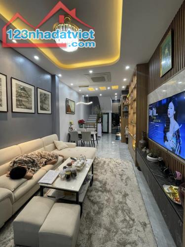 3640932 ảnh đại diện 1