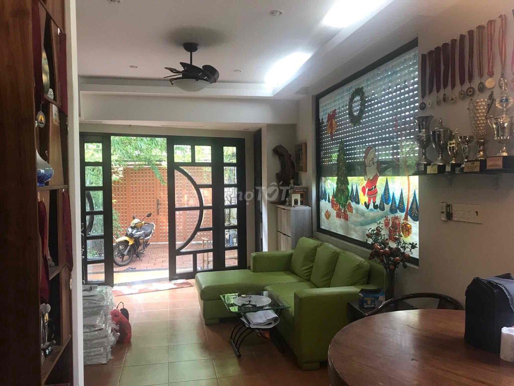 3672556 ảnh đại diện 2
