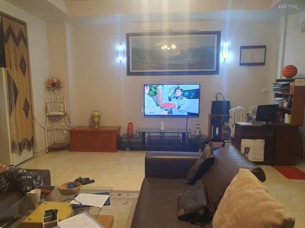 Bán Căn Hộ Tập Thể Gần Hồ Hai Bà Trưng Tiện Ích Ngập Tràn, Một Bước Ra Ô Tô