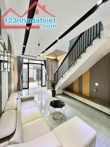 3687351 ảnh đại diện 2