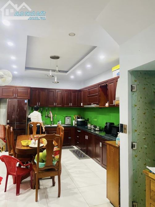 3690483 ảnh đại diện 1