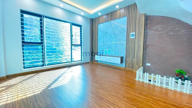 Bán Nhà Ngõ Thông, Gần Chợ, Oto Cách 10M. 50 M2 X 5T Mới Giá 5.5 Tỷ