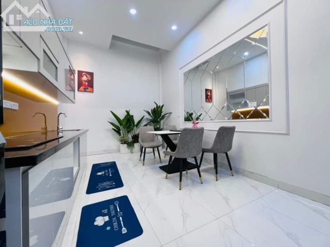 3709063 ảnh đại diện 1