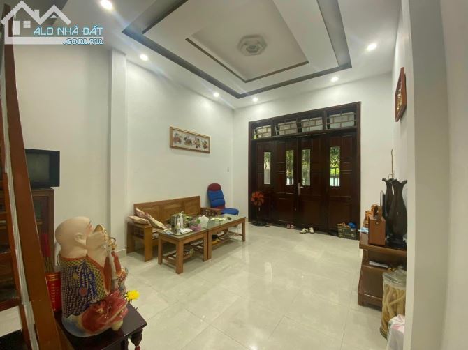 3708980 ảnh đại diện 2