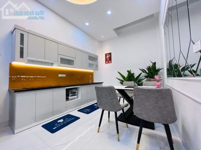 3709063 ảnh đại diện 2