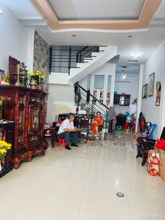 3718084 ảnh đại diện 2
