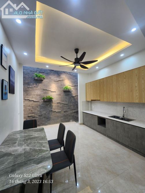 3717305 ảnh đại diện 2