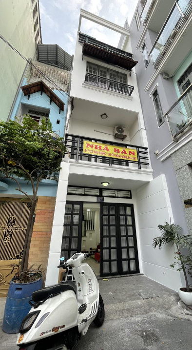 3722645 ảnh đại diện 1