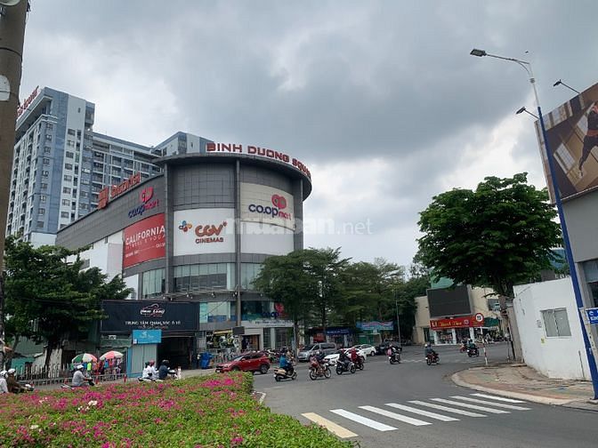 Lô Đất Thủ Dầu 1 Giá 1Ty45 100M2 Hướng Đông - Đường Đẹp - Sát Siêu Thị