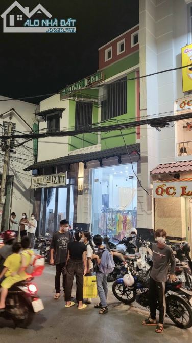 3766194 ảnh đại diện 2
