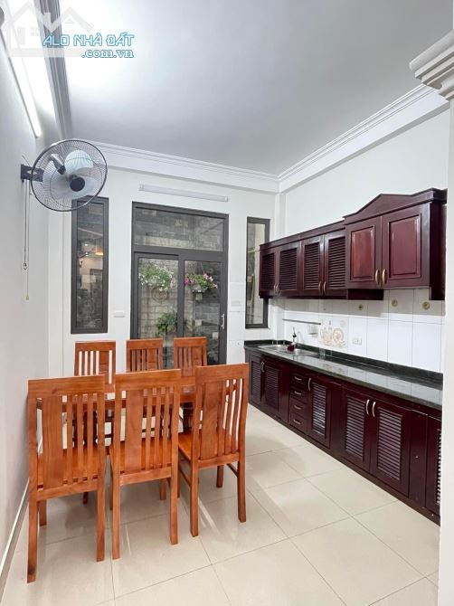 3773029 ảnh đại diện 1