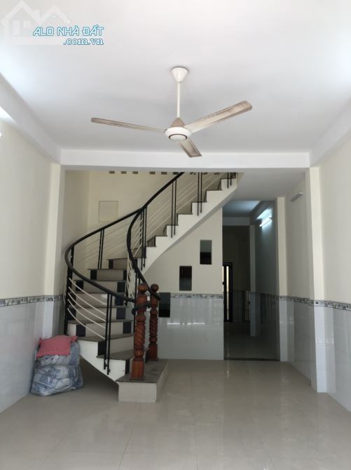 3776803 ảnh đại diện 2