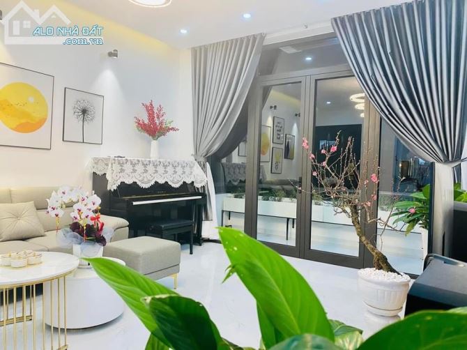 3783395 ảnh đại diện 1