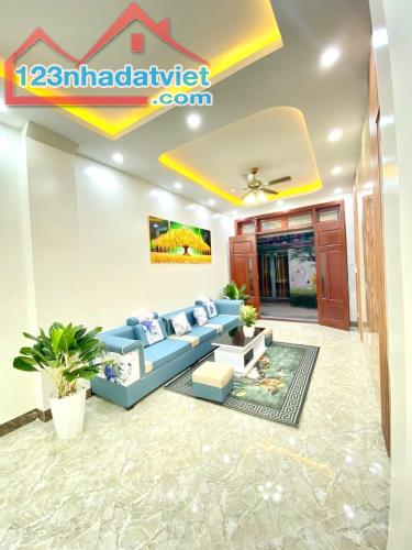 3792345 ảnh đại diện 1