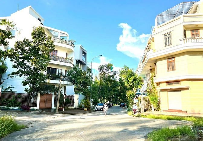 Bán Lô Đất 225M2 Kdc 13C Greenlife, Sổ Hồng Riêng, Giá 40 Triệu/M2