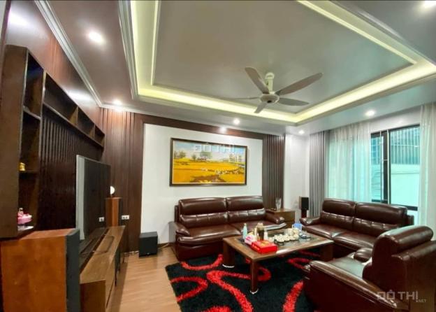 Bán Nhà Phố Cầu Giấy, Phân Lô, Gara, Ô Tô Tránh, View Hồ Điều Hòa, Kinh Doanh, Nhà Đẹp, Ở Luôn