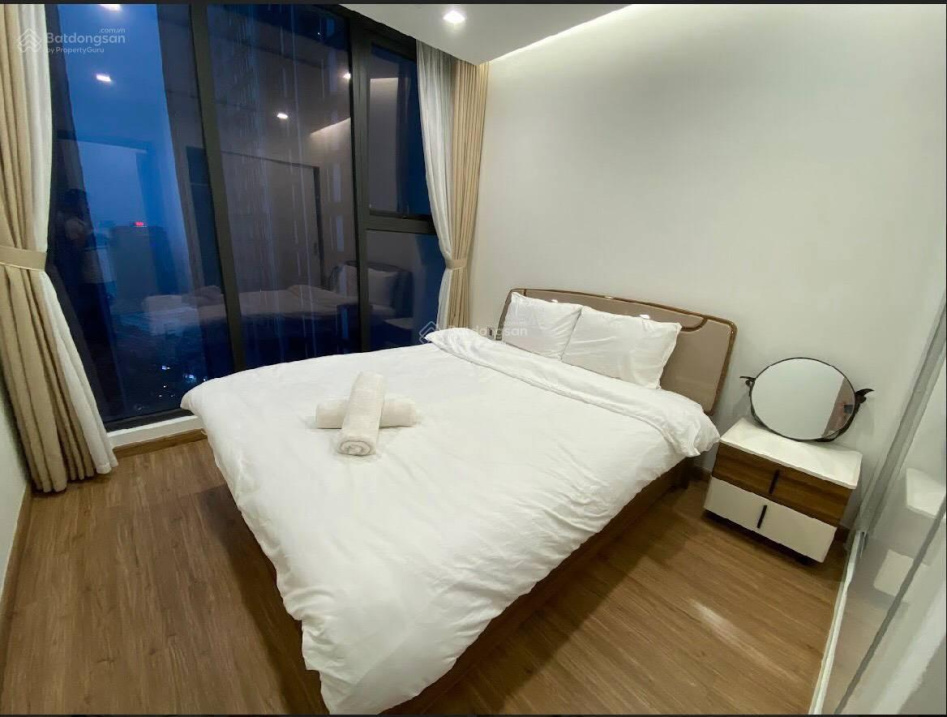 Cho Thuê Căn Hộ Full Đồ 3Pn Đều View Hồ Siêu Phẩm, 38Tr/Th Tại Vinhomes Metropolis! 0988 607 ***