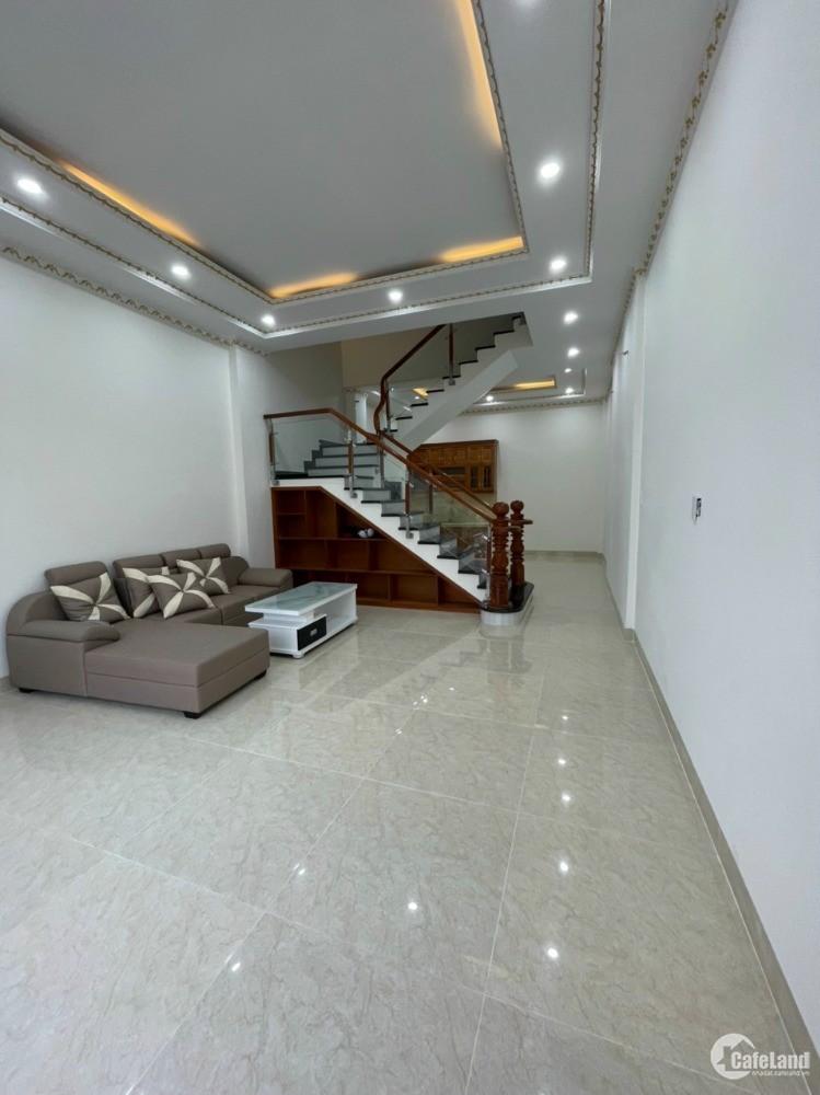 Bán Gấp Nhà 1 Trệt 2 Lầu Phường Hố Nai Ngay Giáo Xứ Xuân Trà,Công Viên 30/4