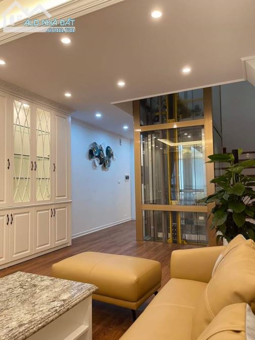3805794 ảnh đại diện 2