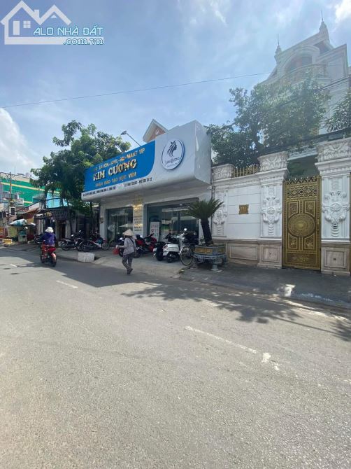 3816936 ảnh đại diện 1