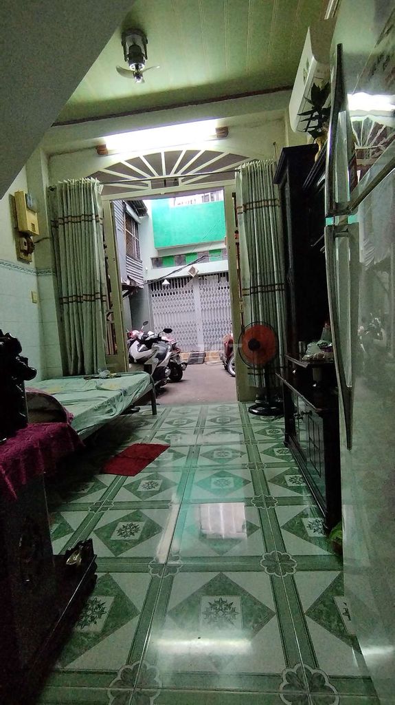3825853 ảnh đại diện 1