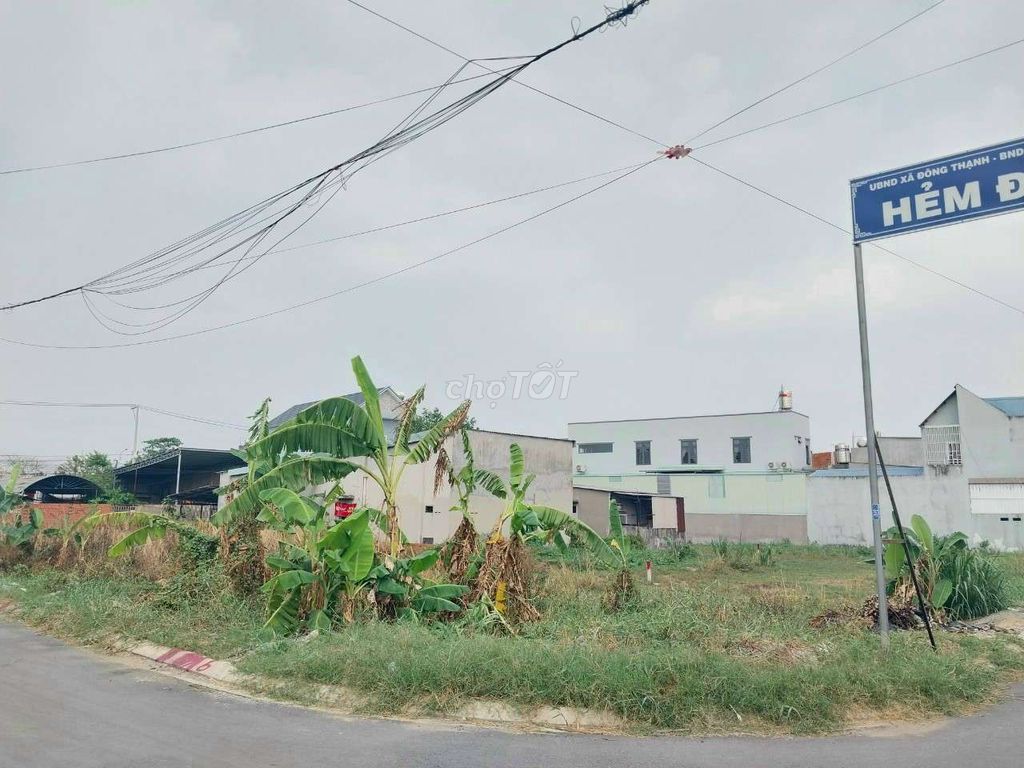 Đất Góc 2 Mặt Tiền 5,5X17 Hẻm Nhựa 6M Thông Khu Dân Cư Hiện Hữu