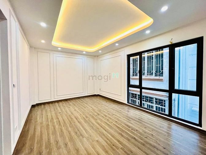 Nhà Mới Thịnh Hào- Đống Đa Dt40M2 X 5 Tầng Giá 4.6 Tỷ Ngõ Ba Gác Tránh