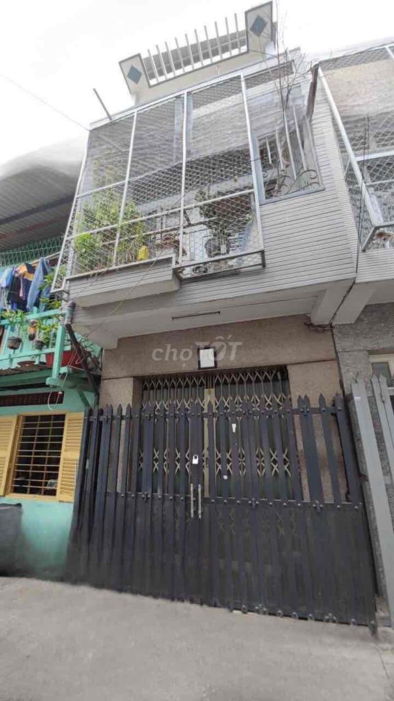 Hẻm 6M Nguyễn Chí Thanh ( 3 Lầu ) Giá 5.2 Tỷ Tl