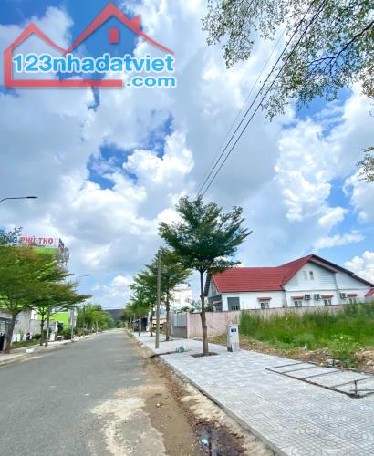 Hot Nhất Tháng 11 Là Lô Đất Mt Bà Hom, Q6, Dt 85M2,Giá 2Tỷ8,Sổ Riêng, Tiện Kinh Doanh
