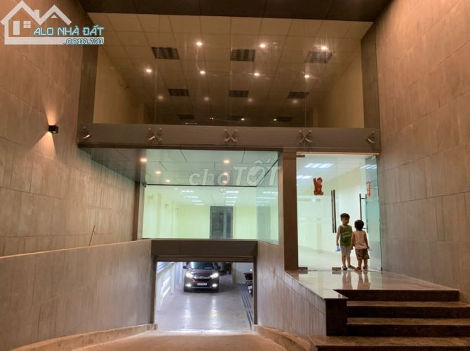 Cho Thuê Nhà Mt Đường Hậu Giang Q6 Dt 90M2 40 Triệu/Tháng - 90 M2