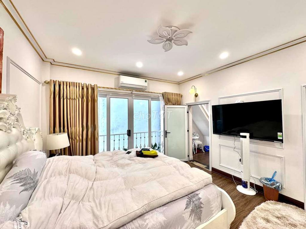 3852399 ảnh đại diện 2