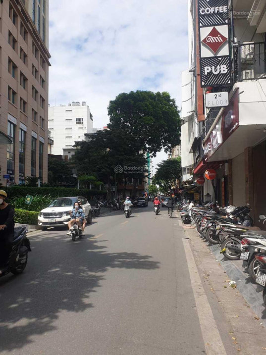 Hàng Vip! Mặt Phố Mai Hắc Đế, 305M2, Mt 9M, Kinh Doanh Sầm Uất, Tiện Ích Bạt Ngàn, Giá 109 Tỷ