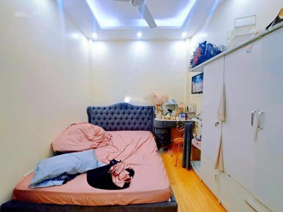 Phố Nguyễn Cảnh Dị, Q. Hoàng Mai, 45M, 5 Tầng, Phân Lô, Ô Tô, Giá 4 Tỷ.