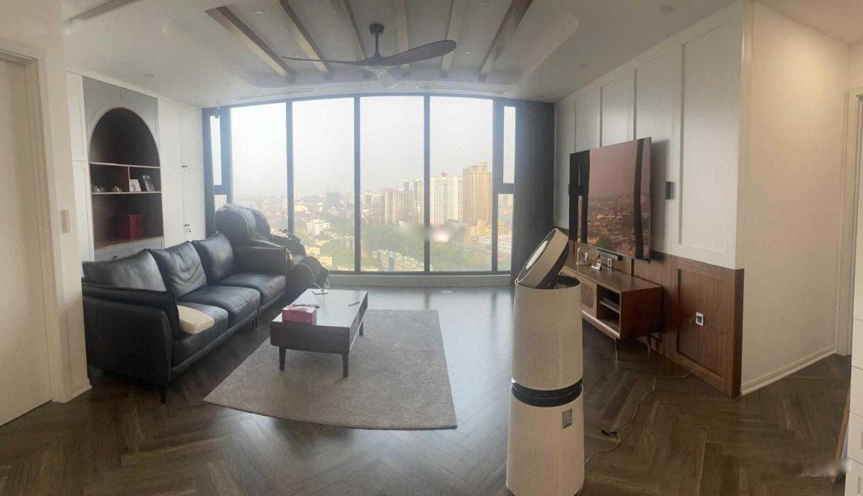 Tôi Bán Căn Hộ Cao Cấp Vinhomes Metropolis Liễu Giai Căn Góc 135M2 4Pn Tầng Trung Đẹp Lh