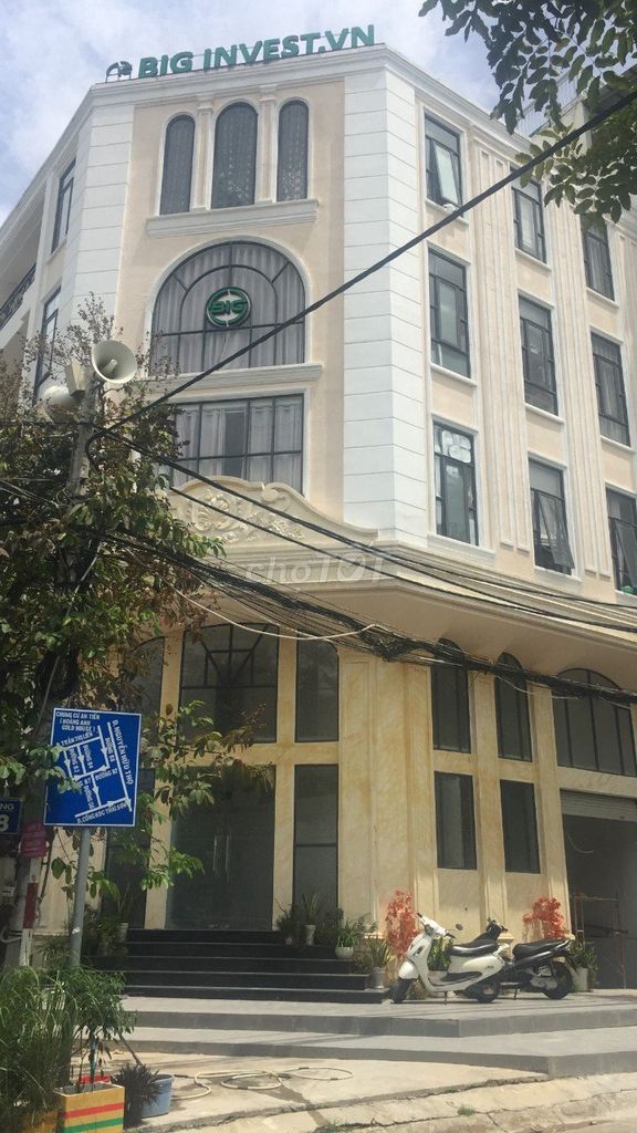 Cần Bán Tòa Nhà Góc 2 Mặt Tiền Đường Nguyễn Hữu Thọ